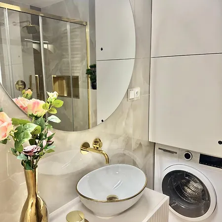 Апартаменты Z Jacuzzi, Sauna, Parkingiem, - Zabrska *